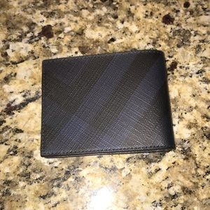 Burberry BRAND NEW Black/Blue bi fold wallet.
